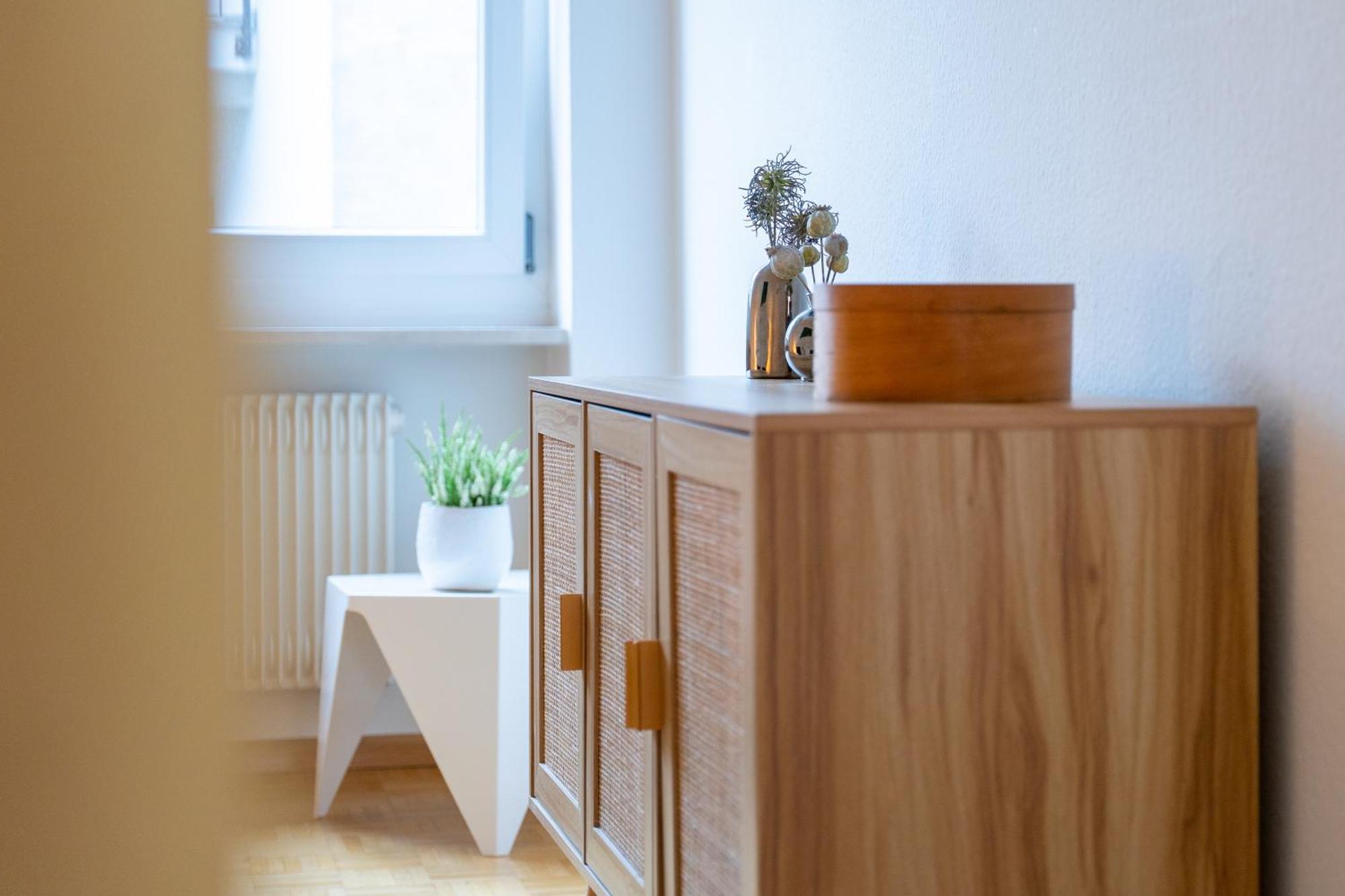 Gemuetliche Grosse Wohnung Naehe Uni بازل المظهر الخارجي الصورة