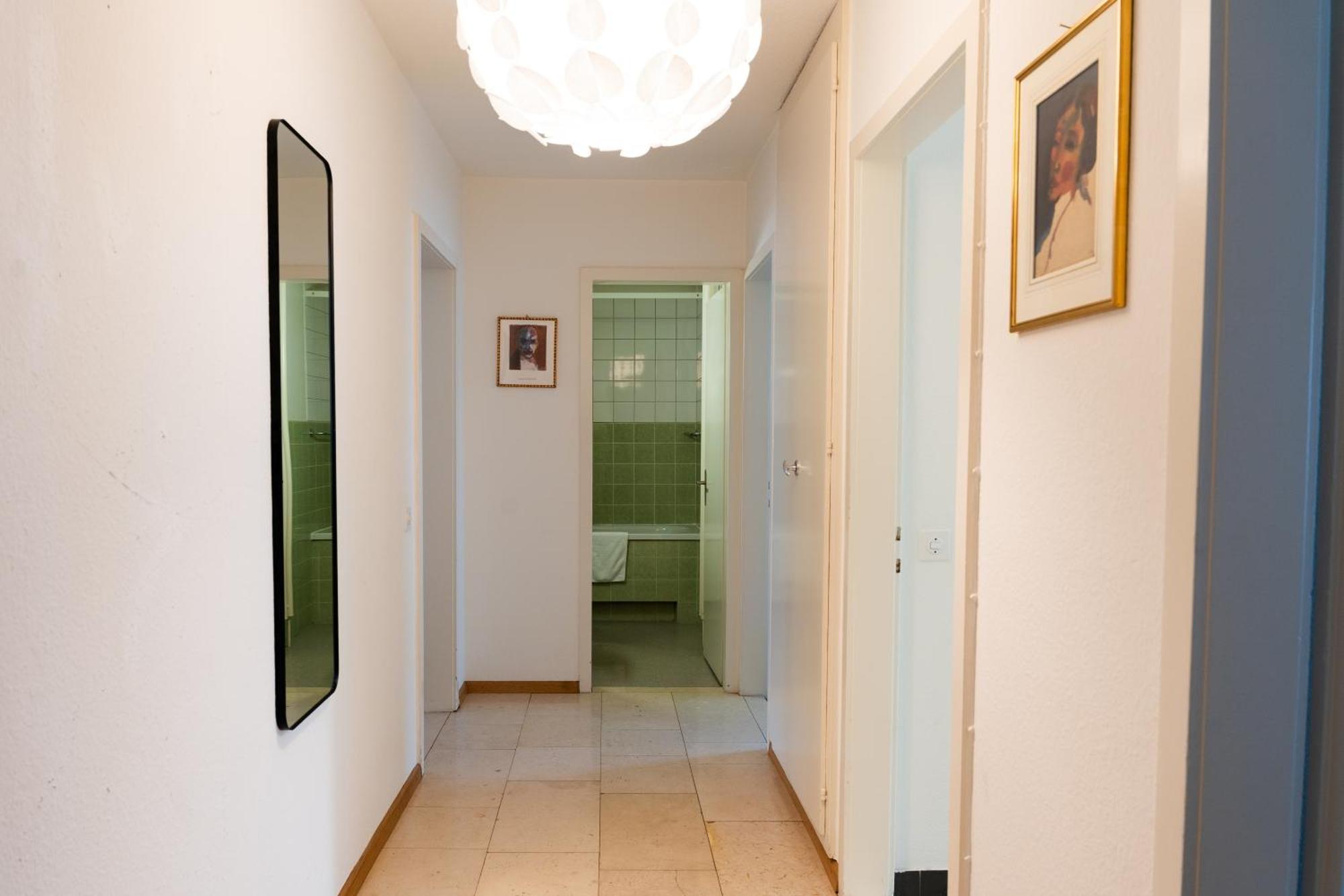 Gemuetliche Grosse Wohnung Naehe Uni بازل المظهر الخارجي الصورة